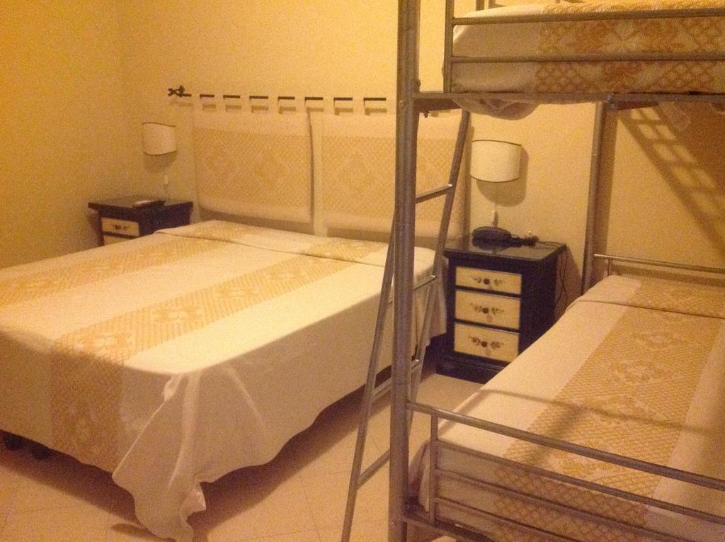 Hotel Domominore Fertilia Buitenkant foto